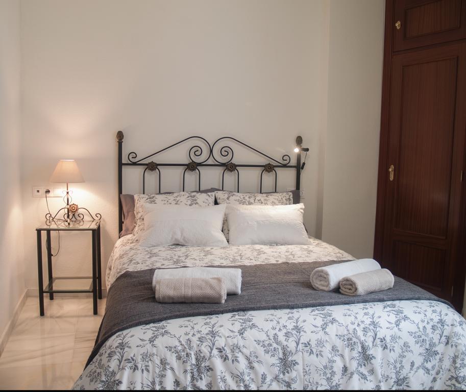 Ferienwohnung Fan Flat Rosaleda Málaga Exterior foto