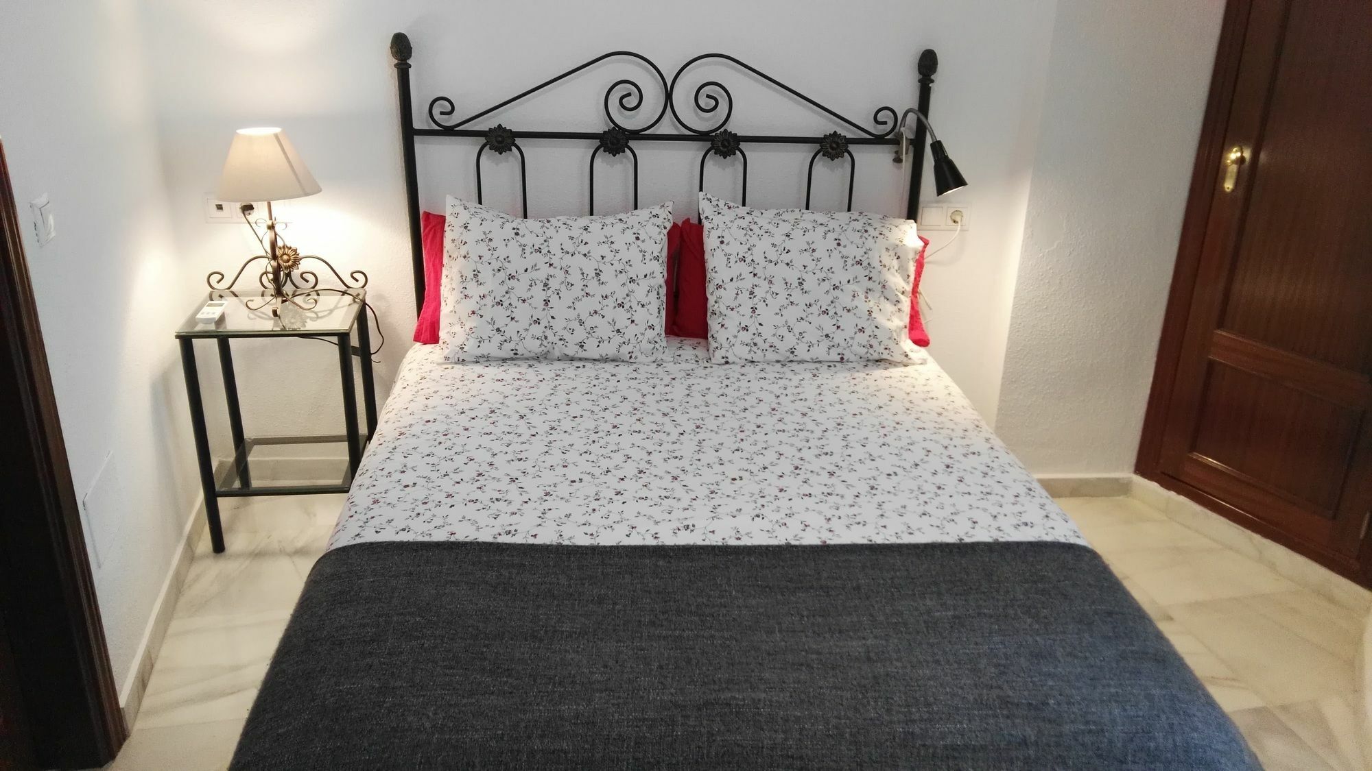 Ferienwohnung Fan Flat Rosaleda Málaga Exterior foto