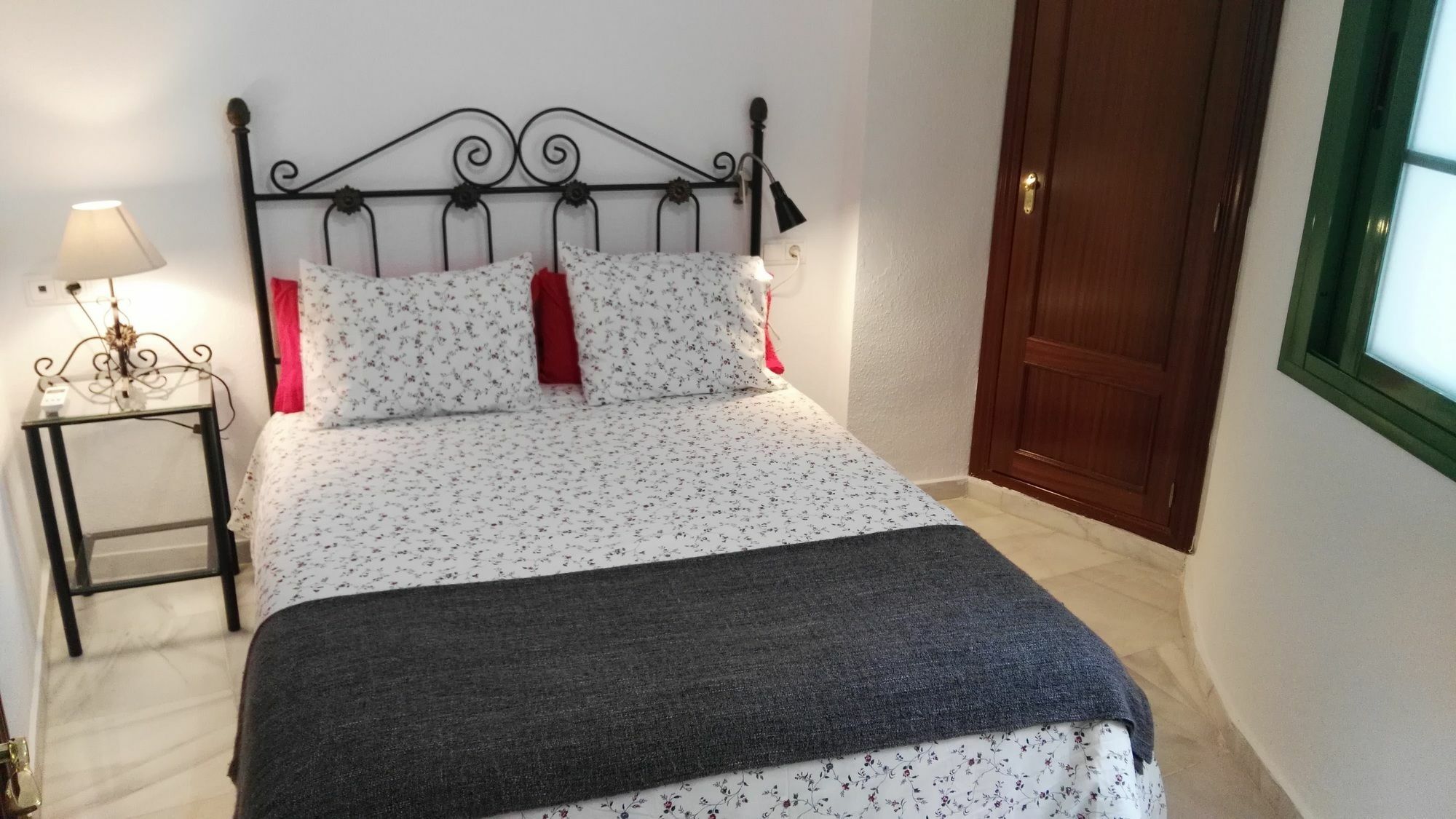 Ferienwohnung Fan Flat Rosaleda Málaga Exterior foto